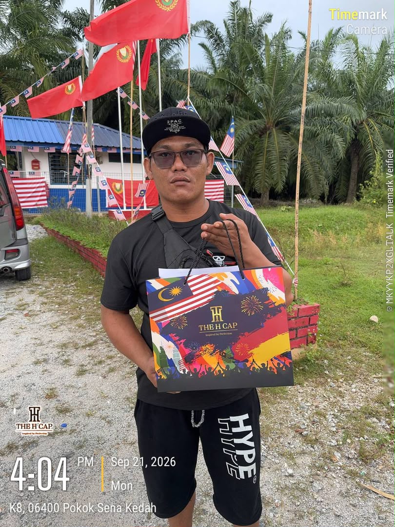 Pelanggan THE H CAP 17